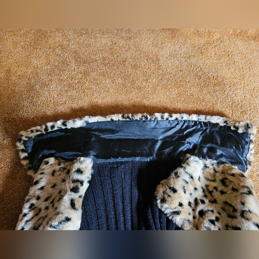 TIAR BRAND faux leopard and black knit jacket - Picture 13 of 17
